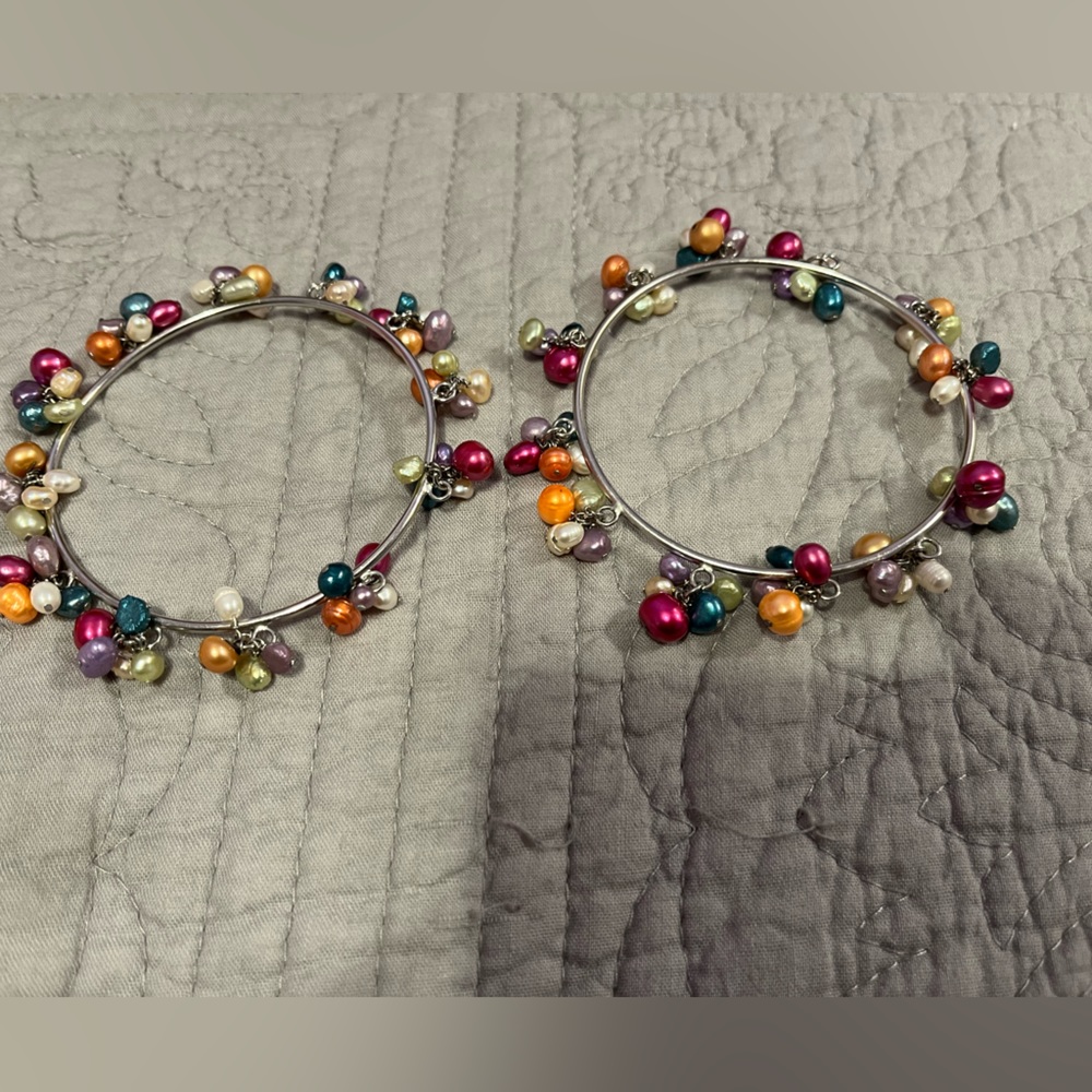 Sea pearl bangle bracelets. Set of 2. EUC. - Picture 3 of 3